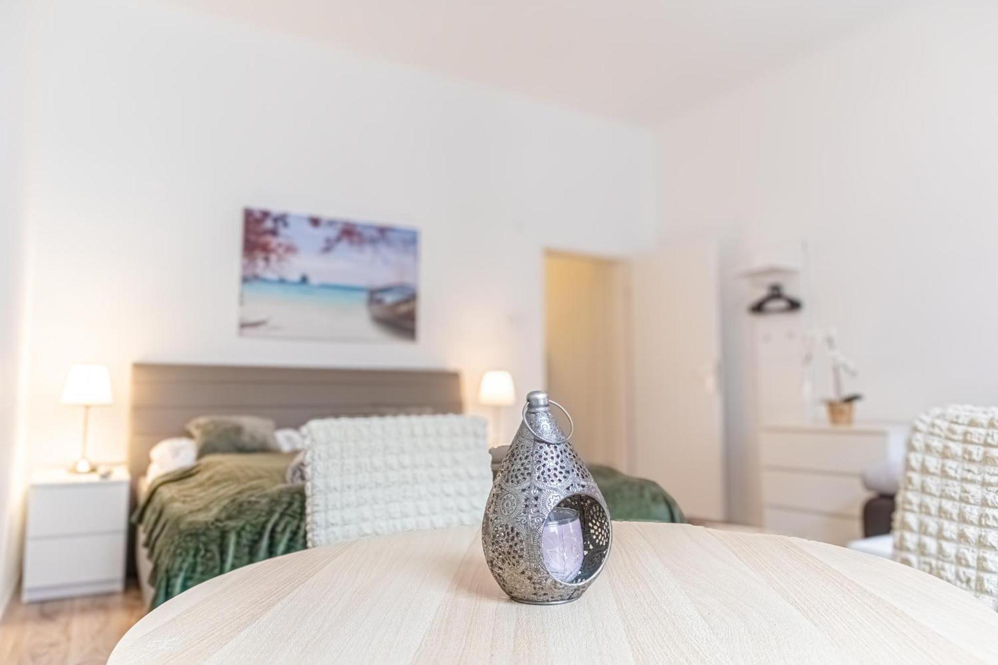 Ferienwohnung Comfortable 2BR Apt Near Schloss Schönbrunn Wien Exterior foto